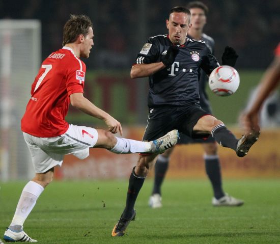 賽程緊湊對 賽程緊湊對